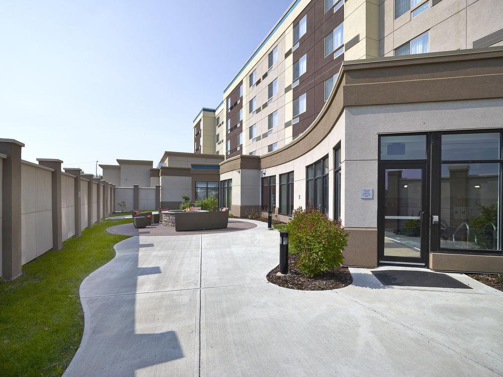 Courtyard By Marriott Edmonton West Ξενοδοχείο Εξωτερικό φωτογραφία