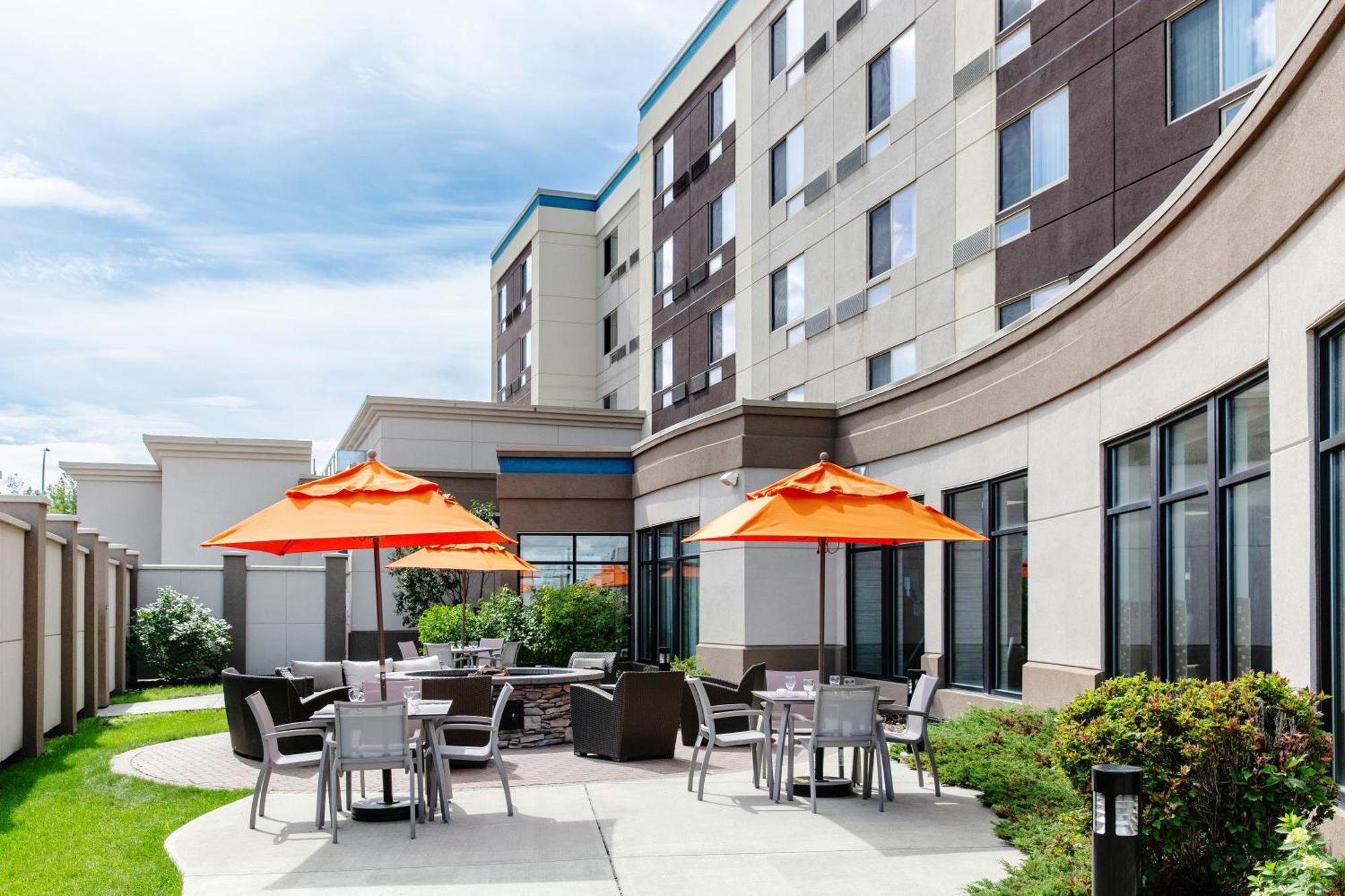 Courtyard By Marriott Edmonton West Ξενοδοχείο Εξωτερικό φωτογραφία