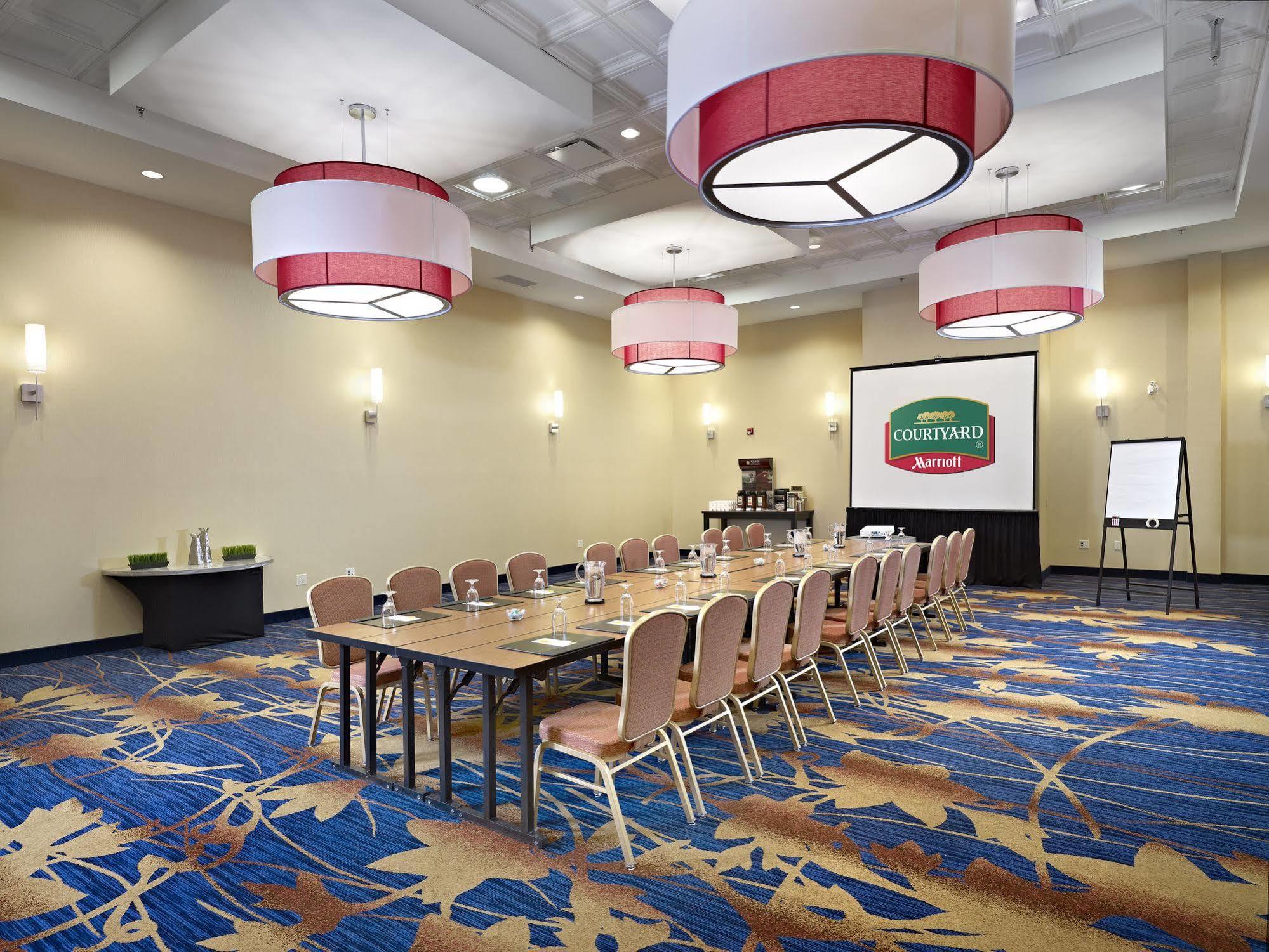 Courtyard By Marriott Edmonton West Ξενοδοχείο Εξωτερικό φωτογραφία