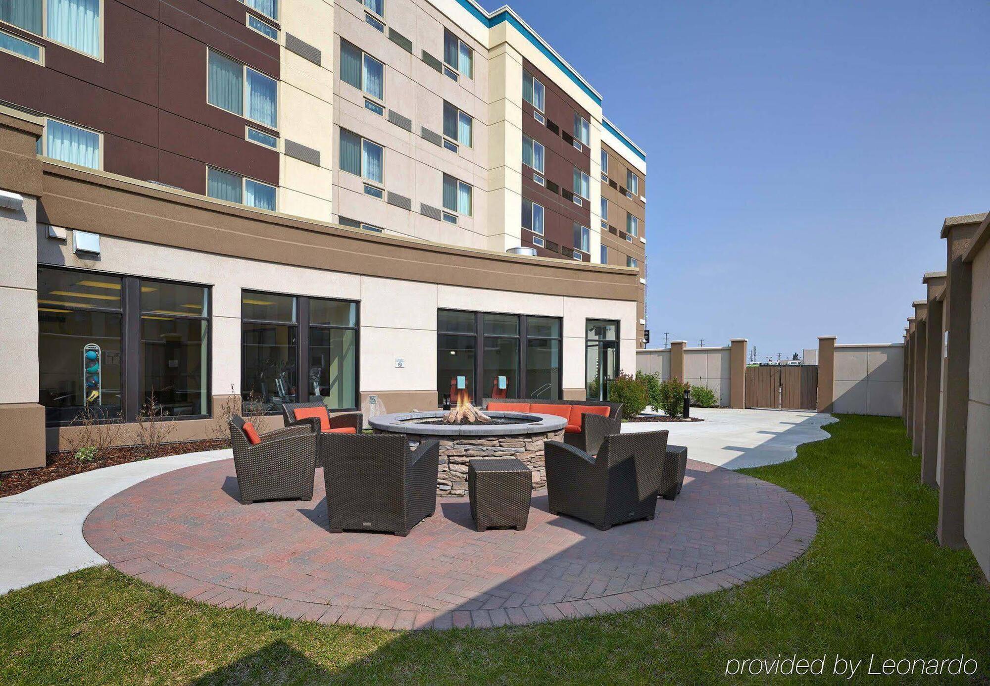 Courtyard By Marriott Edmonton West Ξενοδοχείο Εξωτερικό φωτογραφία