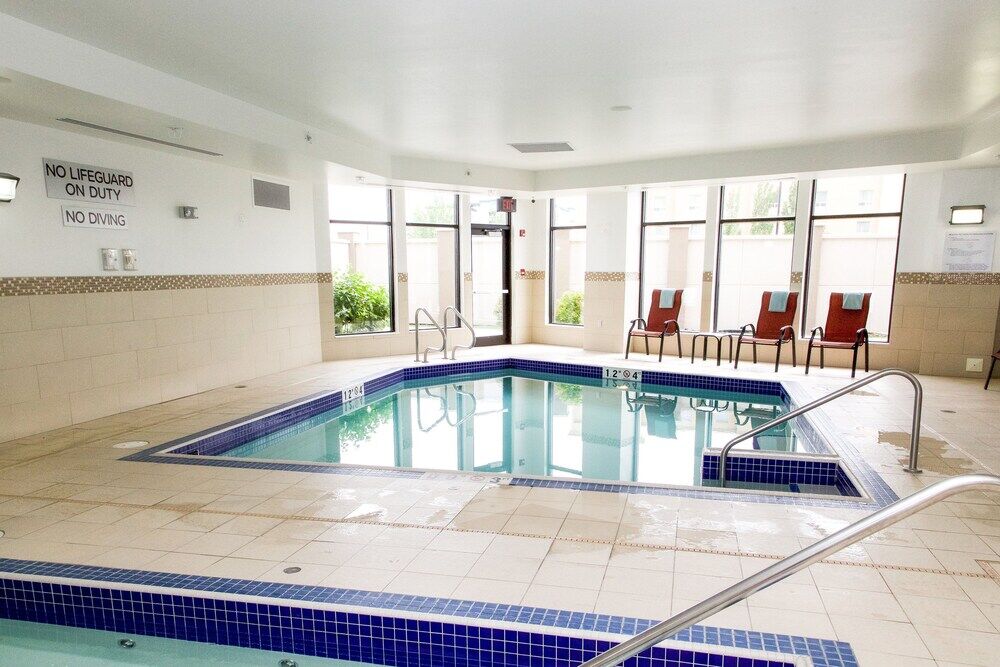 Courtyard By Marriott Edmonton West Ξενοδοχείο Εξωτερικό φωτογραφία