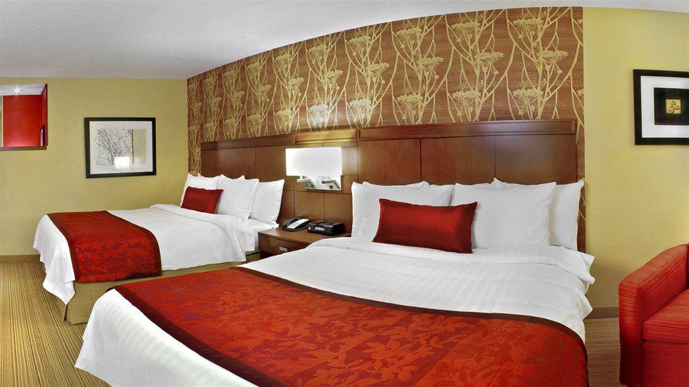 Courtyard By Marriott Edmonton West Ξενοδοχείο Εξωτερικό φωτογραφία